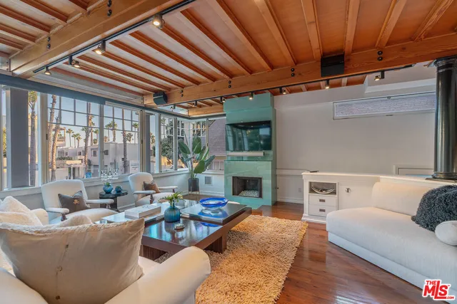 $3,995,000 | 133 Ocean Park Boulevard, Santa Monica, CA 90405