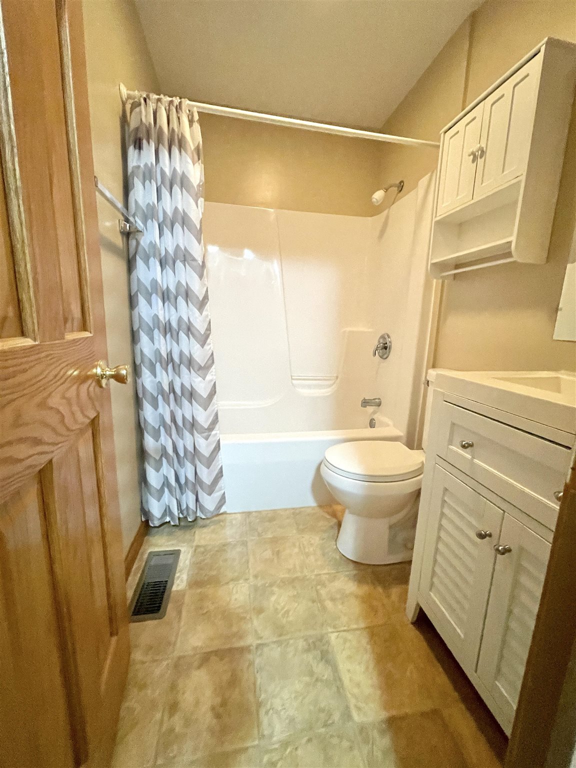 1806 West Kem Road Marion, IN 46952 - Photo 13 of 31 Gallery Image 13