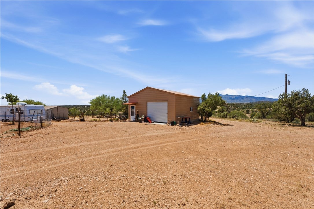 10501 East Blake Ranch Road Kingman, AZ 86401 - Photo 9 of 49 Gallery Image 9
