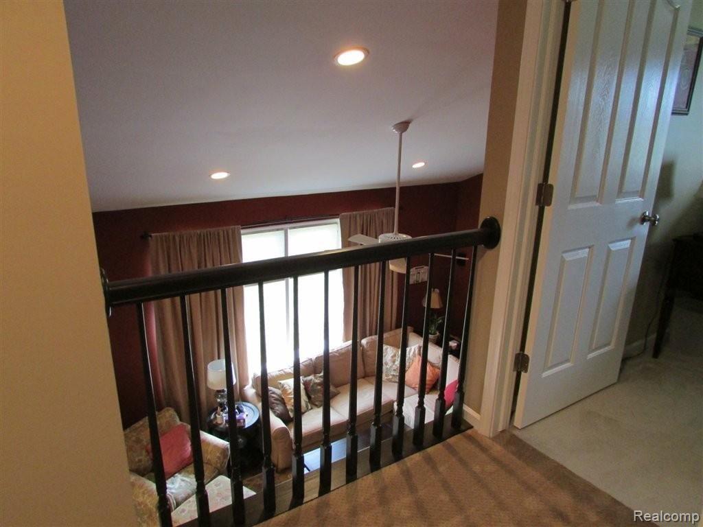1027 Rochelle Park Drive Rochester, MI 48307 - Photo 22 of 31 BRIDGE.JPG
