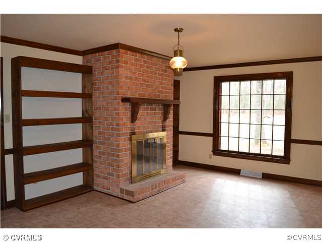 8600 Graves Road Petersburg, VA 23803 - Photo 3 of 21 Gallery Image 3