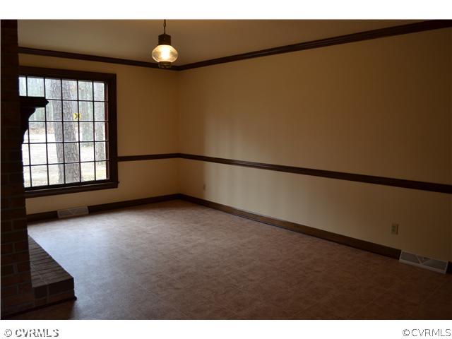 8600 Graves Road Petersburg, VA 23803 - Photo 7 of 21 Gallery Image 7