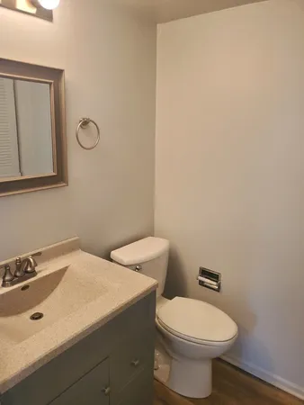 $345,000 | 81 King Drive, Streamwood, IL 60107