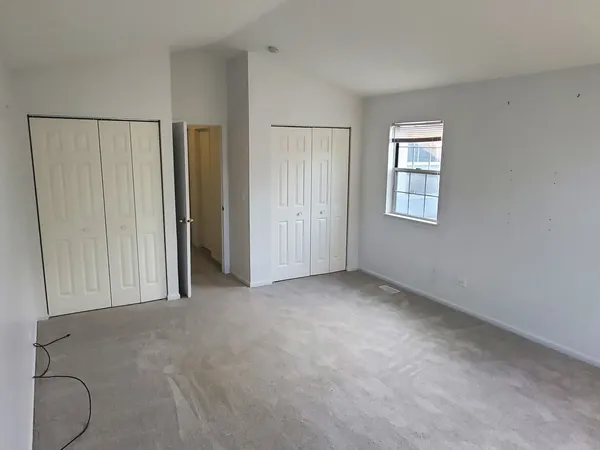 $345,000 | 81 King Drive, Streamwood, IL 60107