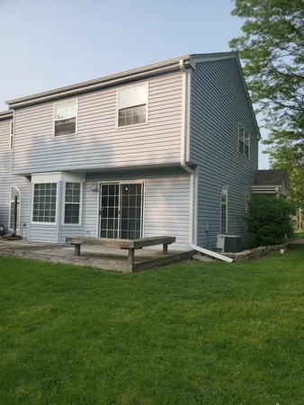 $345,000 | 81 King Drive, Streamwood, IL 60107