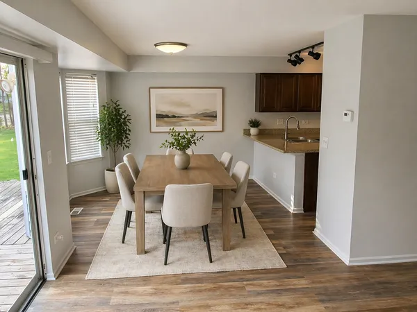 $345,000 | 81 King Drive, Streamwood, IL 60107