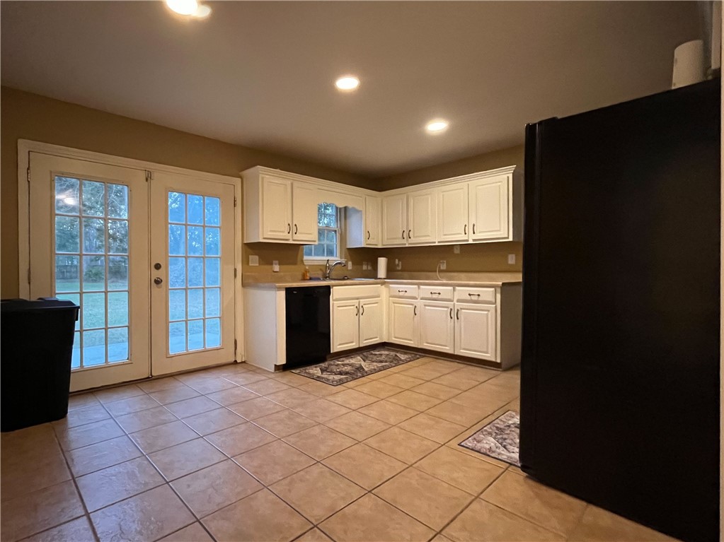112 Brandenberry Road Brunswick, GA 31523 - Photo 7 of 21 Kitchen