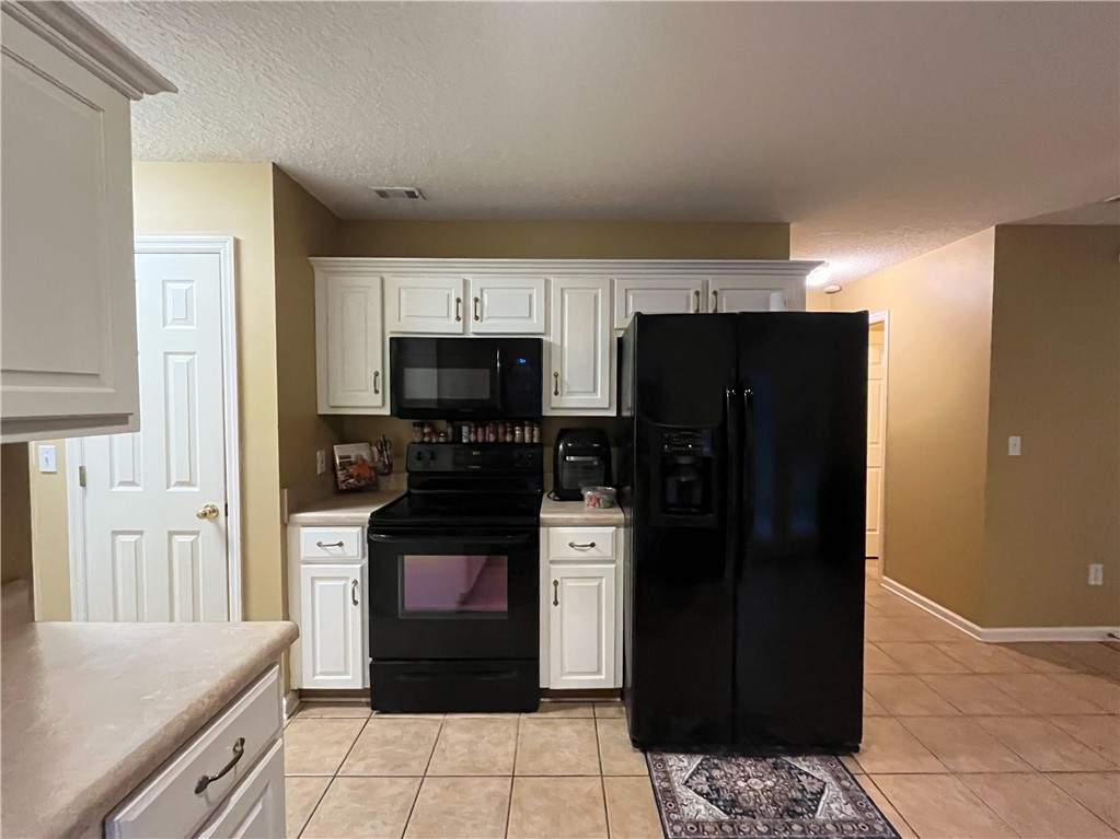 112 Brandenberry Road Brunswick, GA 31523 - Photo 9 of 21 Kitchen