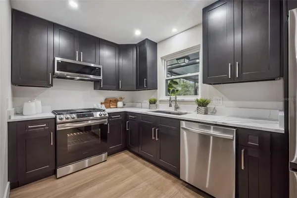 $674,000 | 1450 Hilltop Drive, Mount Dora, FL 32757