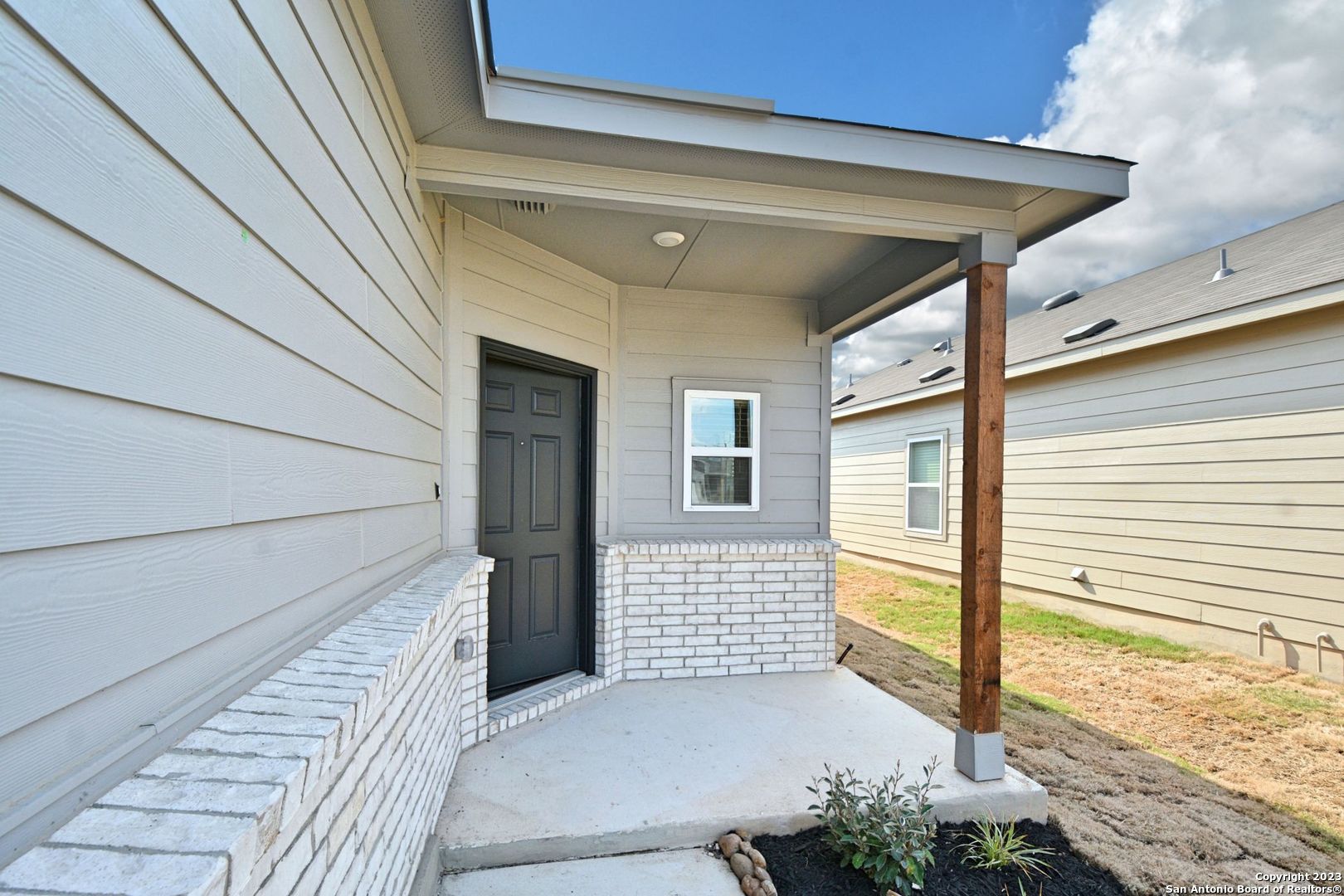 527 Moscato Road New Braunfels, TX 78130 - Photo 2 of 24