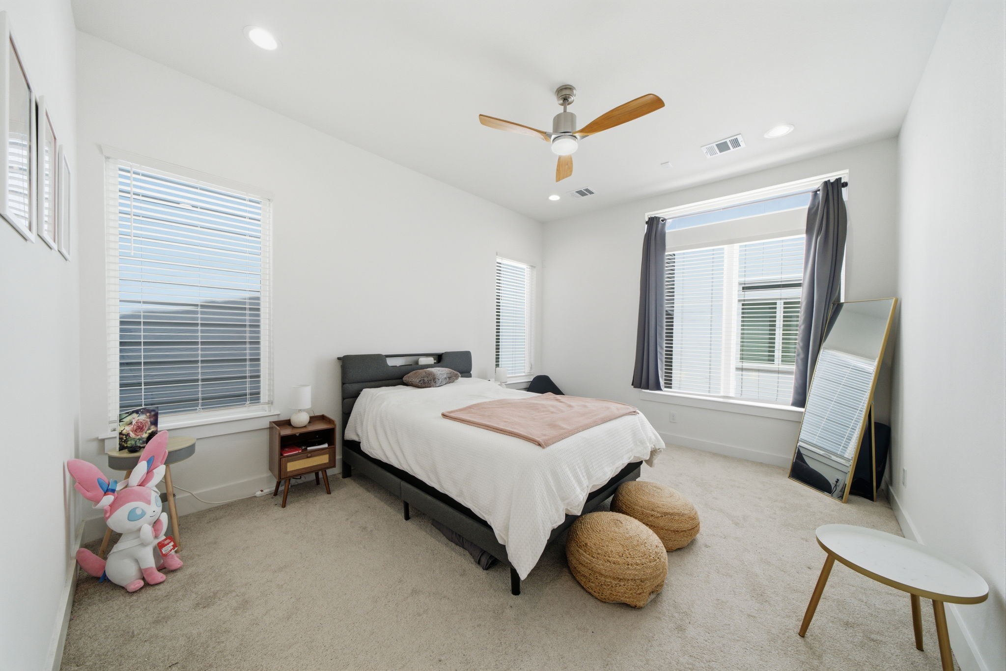 2533 Hollister Road Houston, TX 77080 - Photo 26 of 30 Primary Bedroom
