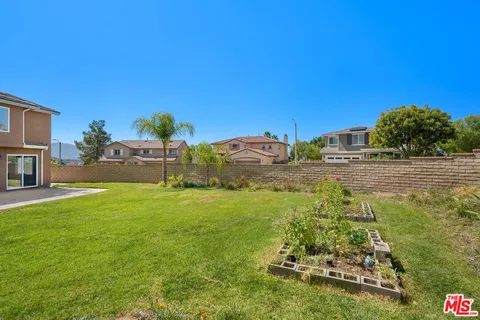 $890,000 | 14233 Yellowstone Lane, Canyon Country, CA 91387