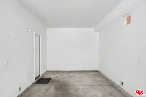 $890,000 | 14233 Yellowstone Lane, Canyon Country, CA 91387