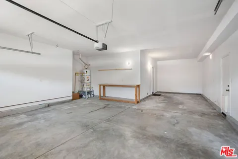 $890,000 | 14233 Yellowstone Lane, Canyon Country, CA 91387