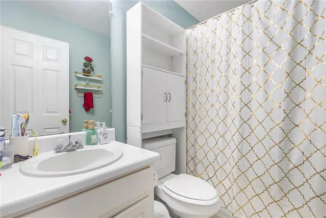 $240,000 | 211 Greystone Drive, Carrollton, GA 30116