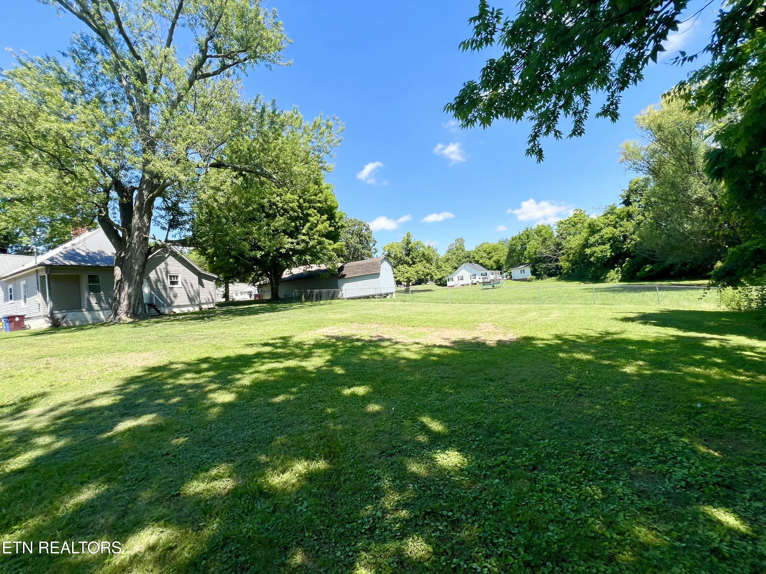 1732 North Wright Road Alcoa, TN 37701 - Photo 23 of 26 Backyard