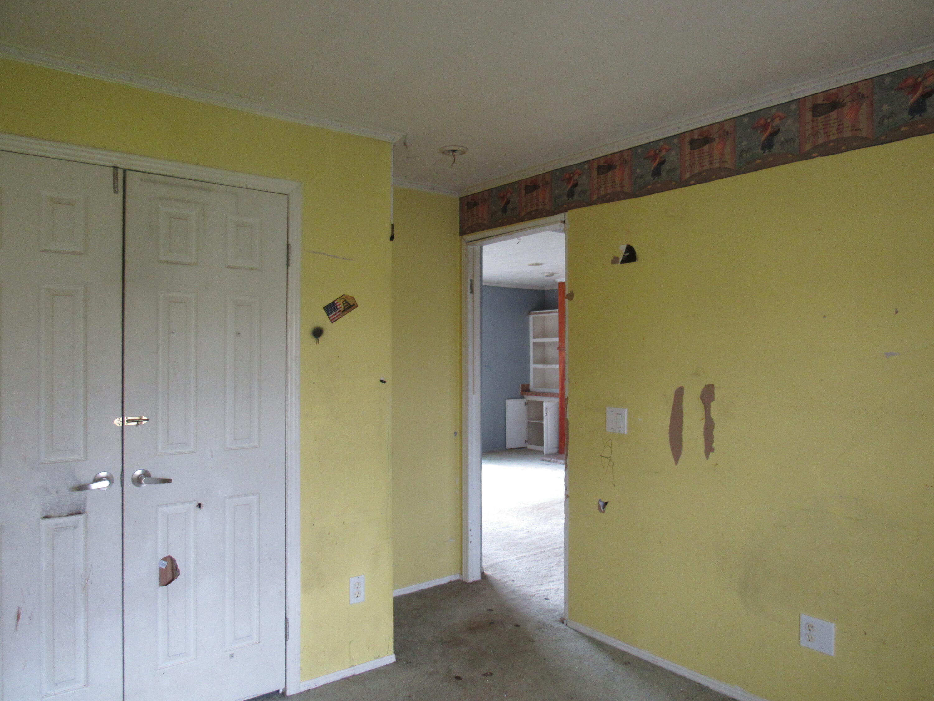183 E Road Burke, NY 12917 - Photo 25 of 33 Bedroom 2
