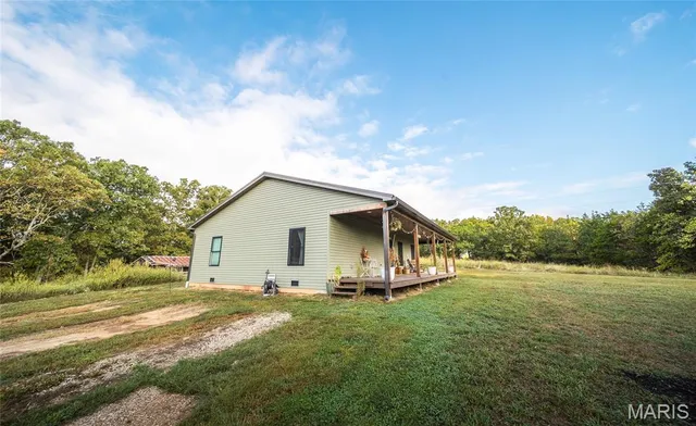 $340,000 | 9324 Martin Cemetery Road, Bourbon, MO 65441