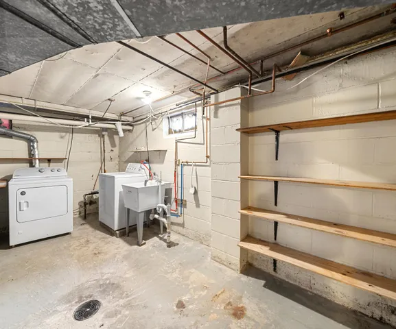 $485,000 | 601 Cressfield Lane, Ann Arbor, MI 48103