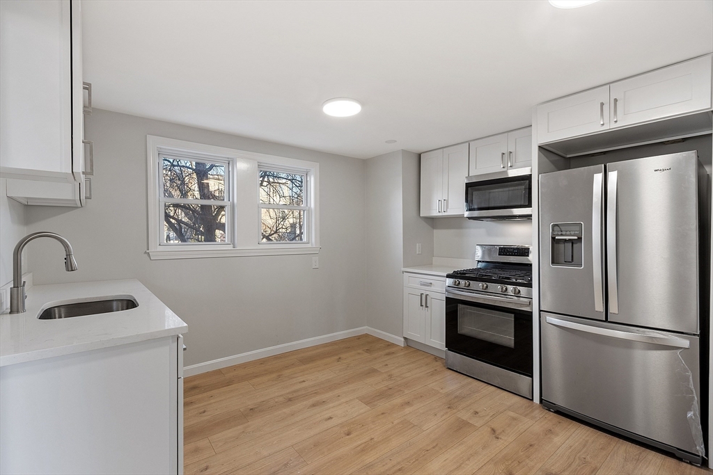 23 Lewis Street Haverhill, MA 01830 - Photo 13 of 33