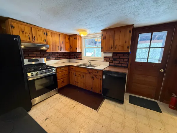 $375,000 | 4991 Highway 313, Arlington, VT 05250
