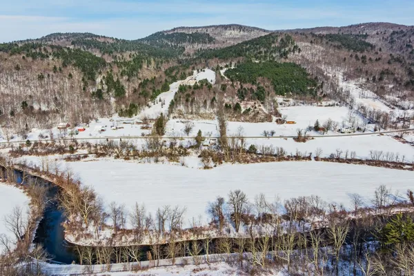 $375,000 | 4991 Highway 313, Arlington, VT 05250