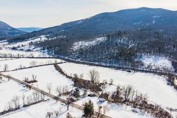 $375,000 | 4991 Highway 313, Arlington, VT 05250