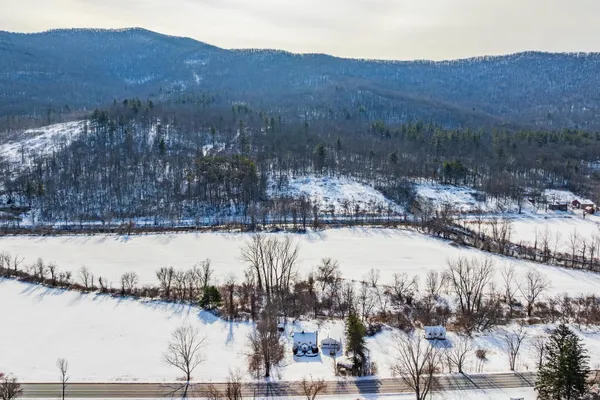 $375,000 | 4991 Highway 313, Arlington, VT 05250