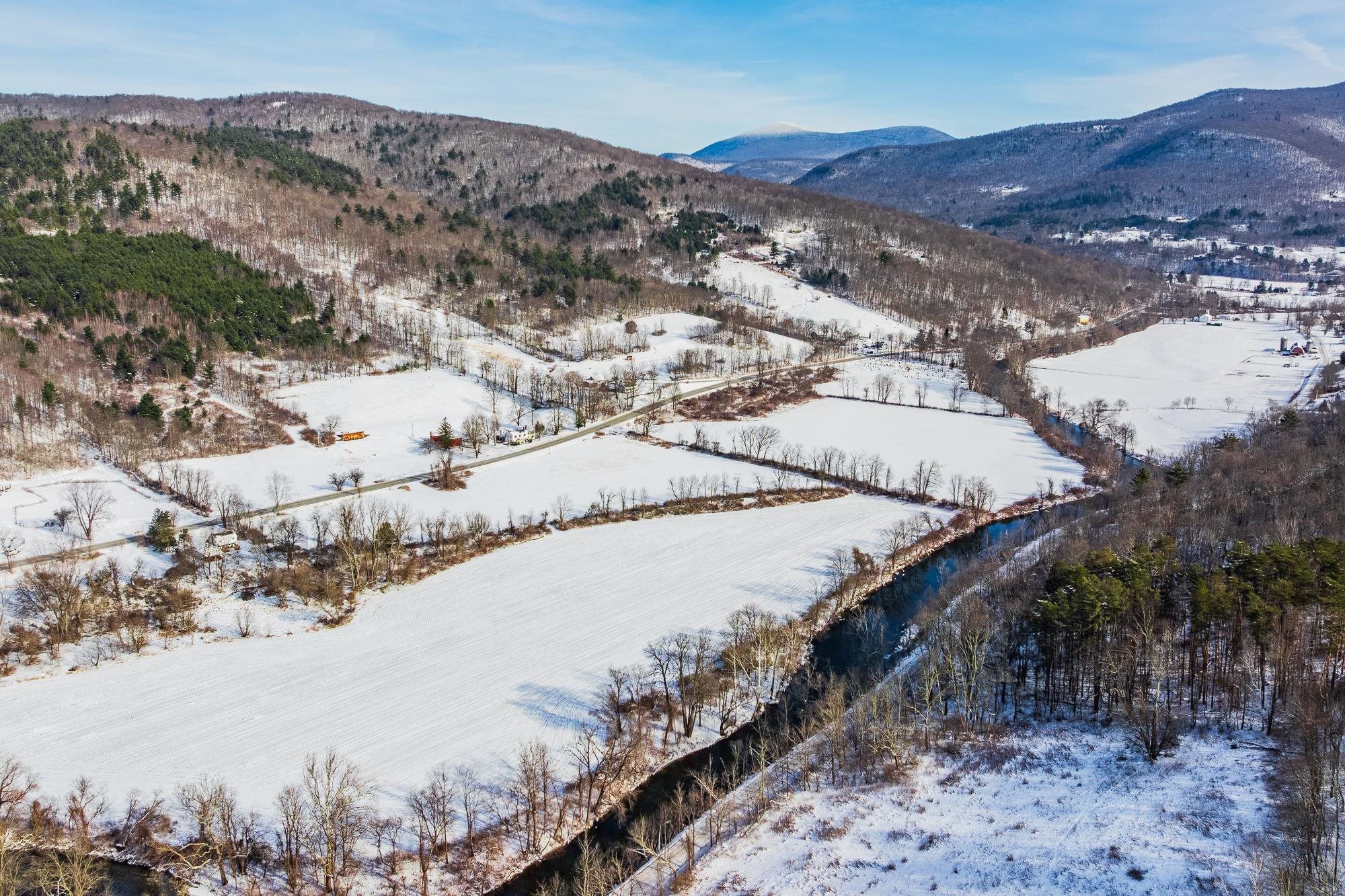 4991 Highway 313 Arlington, VT 05250 - Photo 4 of 41