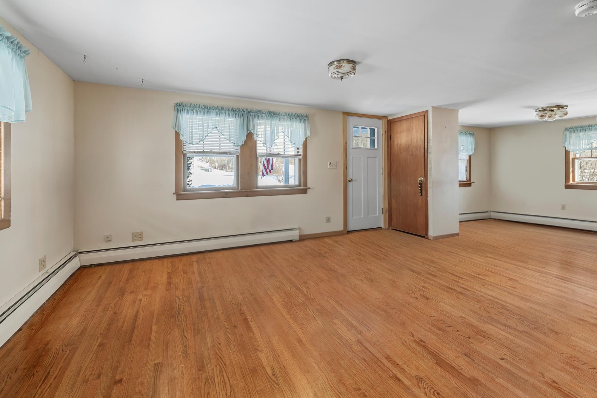 4991 Highway 313 Arlington, VT 05250 - Photo 8 of 41