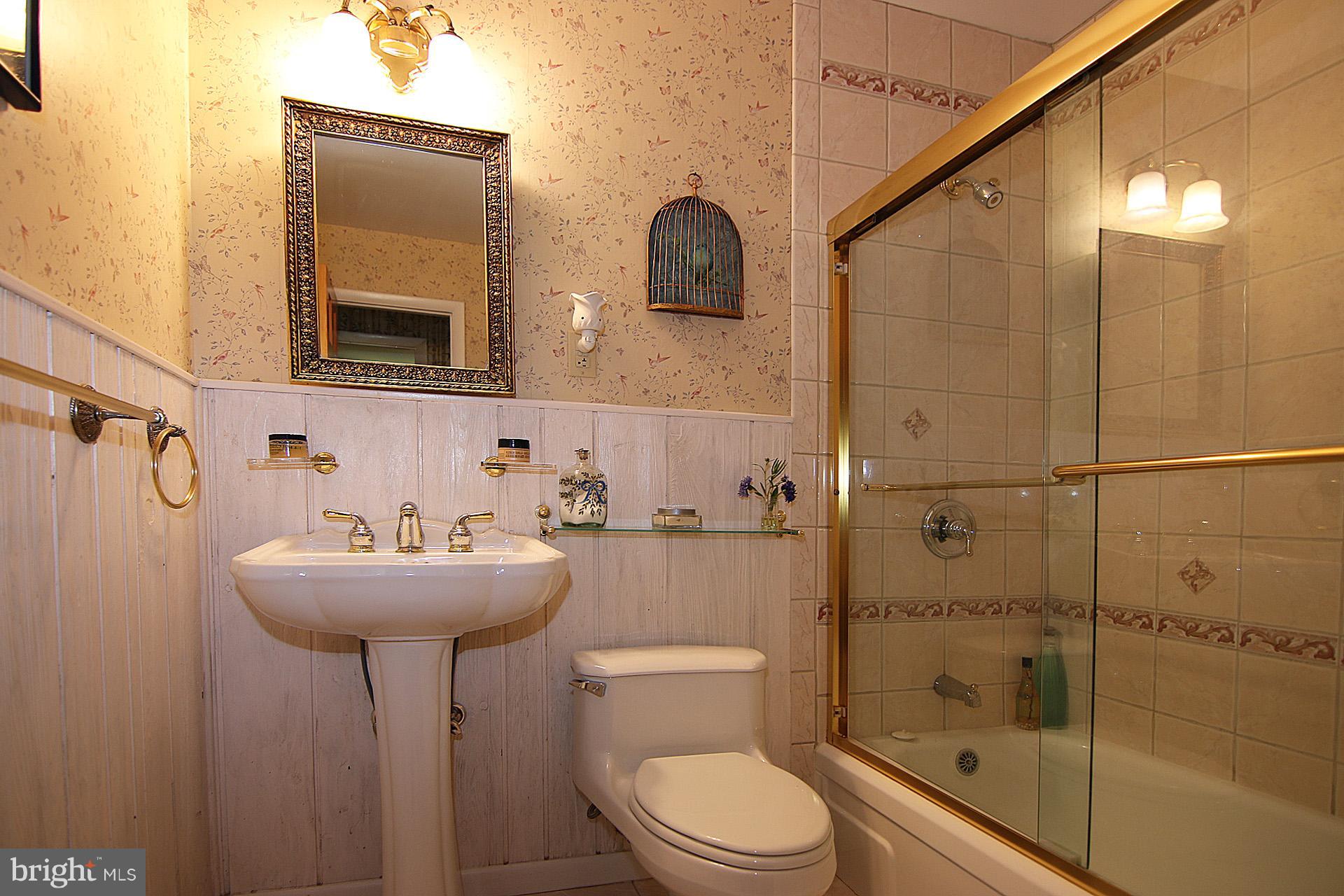 10931 Riverview Road Fort Washington, MD 20744 - Photo 15 of 24 Bath