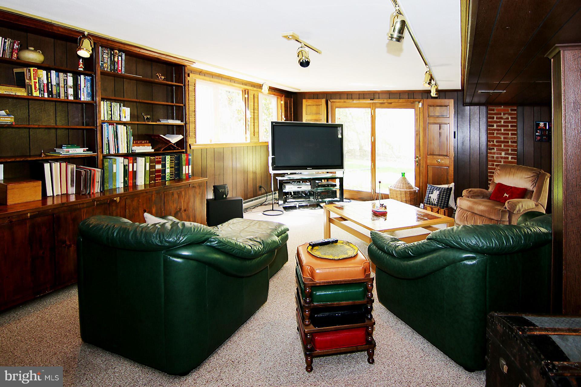 10931 Riverview Road Fort Washington, MD 20744 - Photo 17 of 24 Family Room