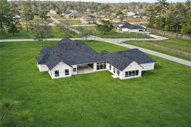 $1,200,000 | 13131 Rue Chateau, Ponchatoula, LA 70454