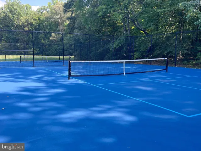 a view of a tennis court
