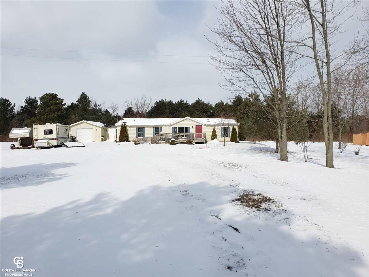 4076 Cole Road Fort Gratiot, MI 48059 - Photo 11 of 11 Front View 2