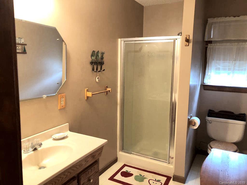 410 Echo Ridge Road Whittier, NC 28789 - Photo 19 of 20 Gallery Image 19
