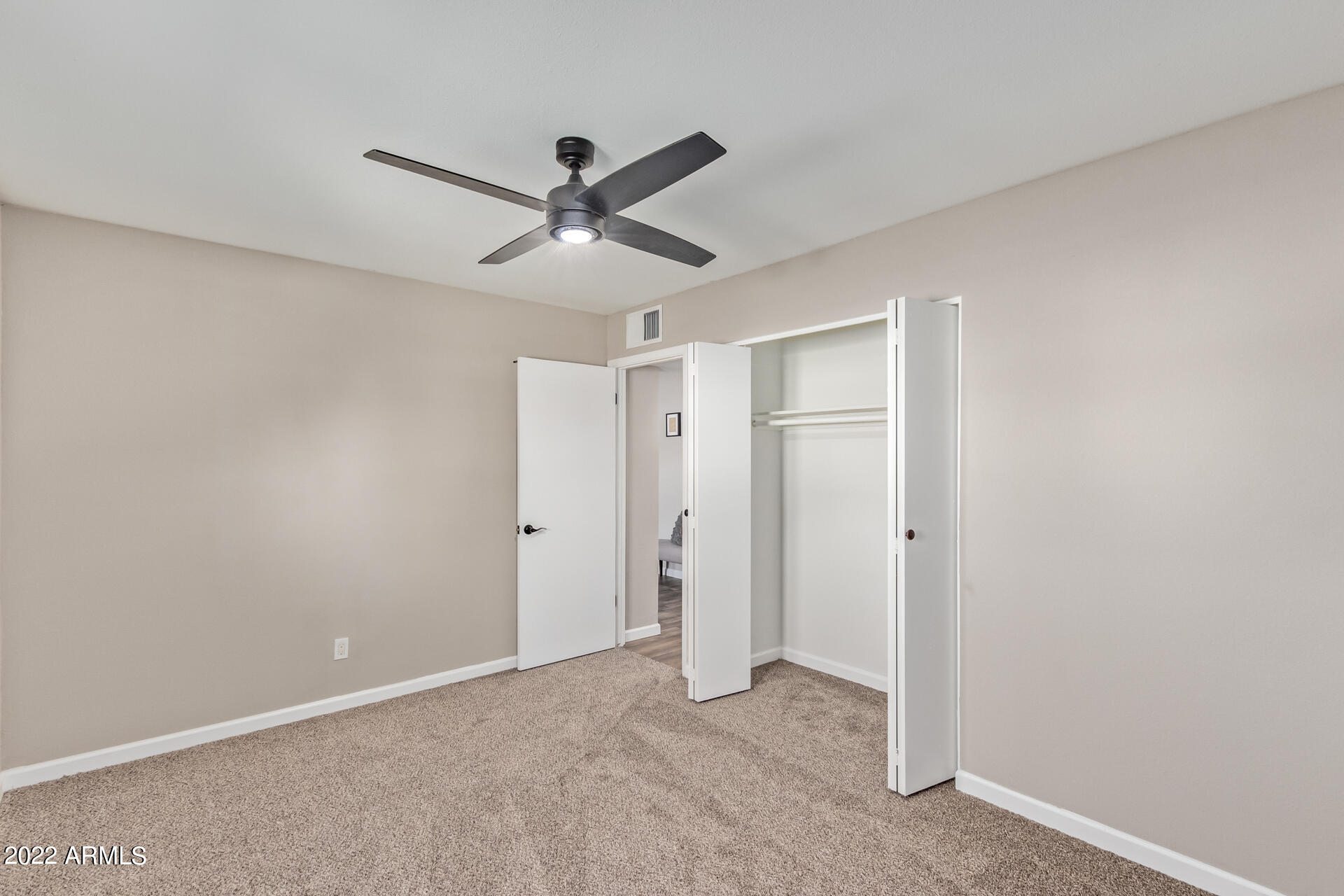 13002 North 28th Place Phoenix, AZ 85032 - Photo 12 of 28 0023-23 - 28th
