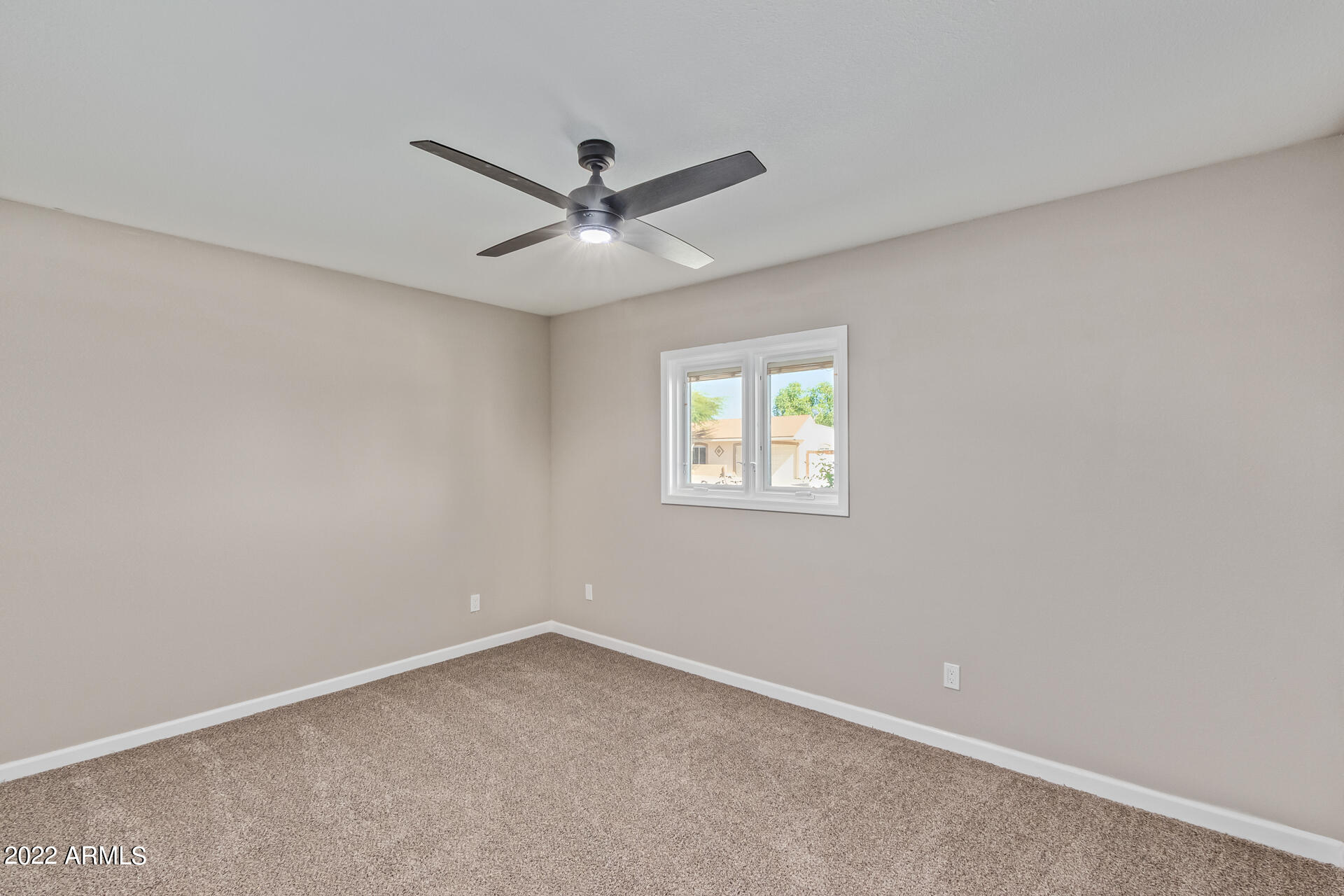 13002 North 28th Place Phoenix, AZ 85032 - Photo 13 of 28 0022-22 - 28th