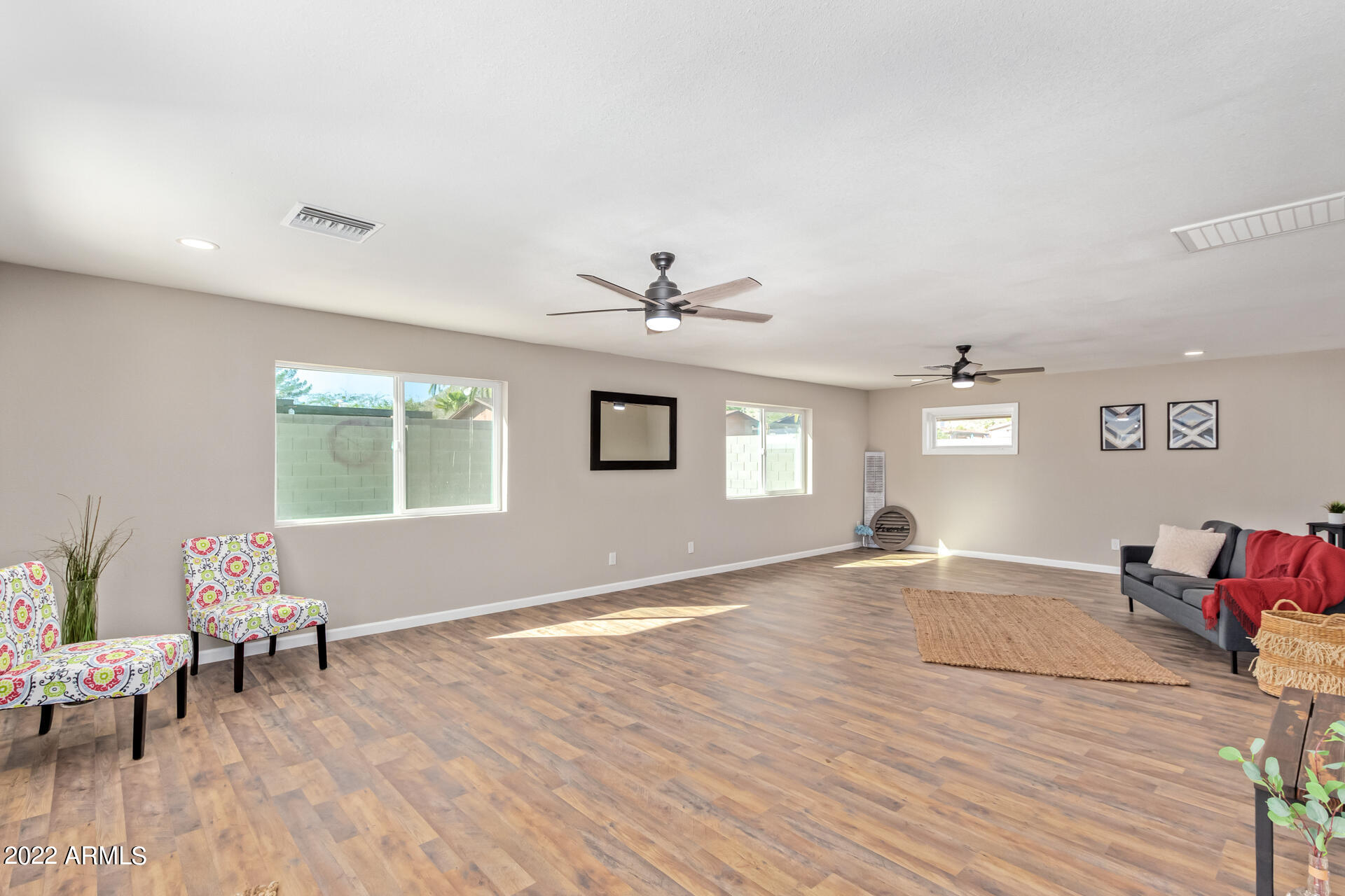 13002 North 28th Place Phoenix, AZ 85032 - Photo 5 of 28 0010-10 - 28th