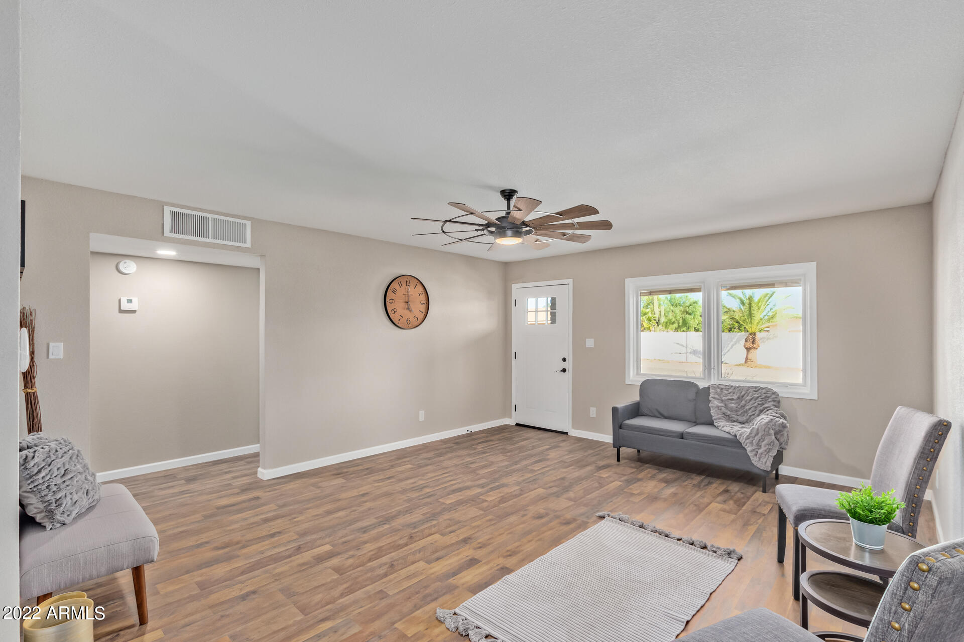 13002 North 28th Place Phoenix, AZ 85032 - Photo 6 of 28 0008-08 - 28th
