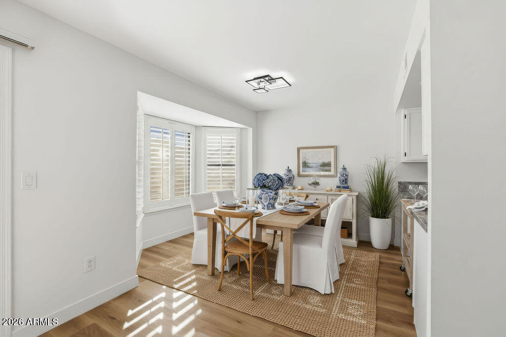 1021 South Greenfield Road, Unit 1045 Mesa, AZ 85206 - Photo 5 of 24 0B4A2114_staging_5af38a13-998d-4140-afe1