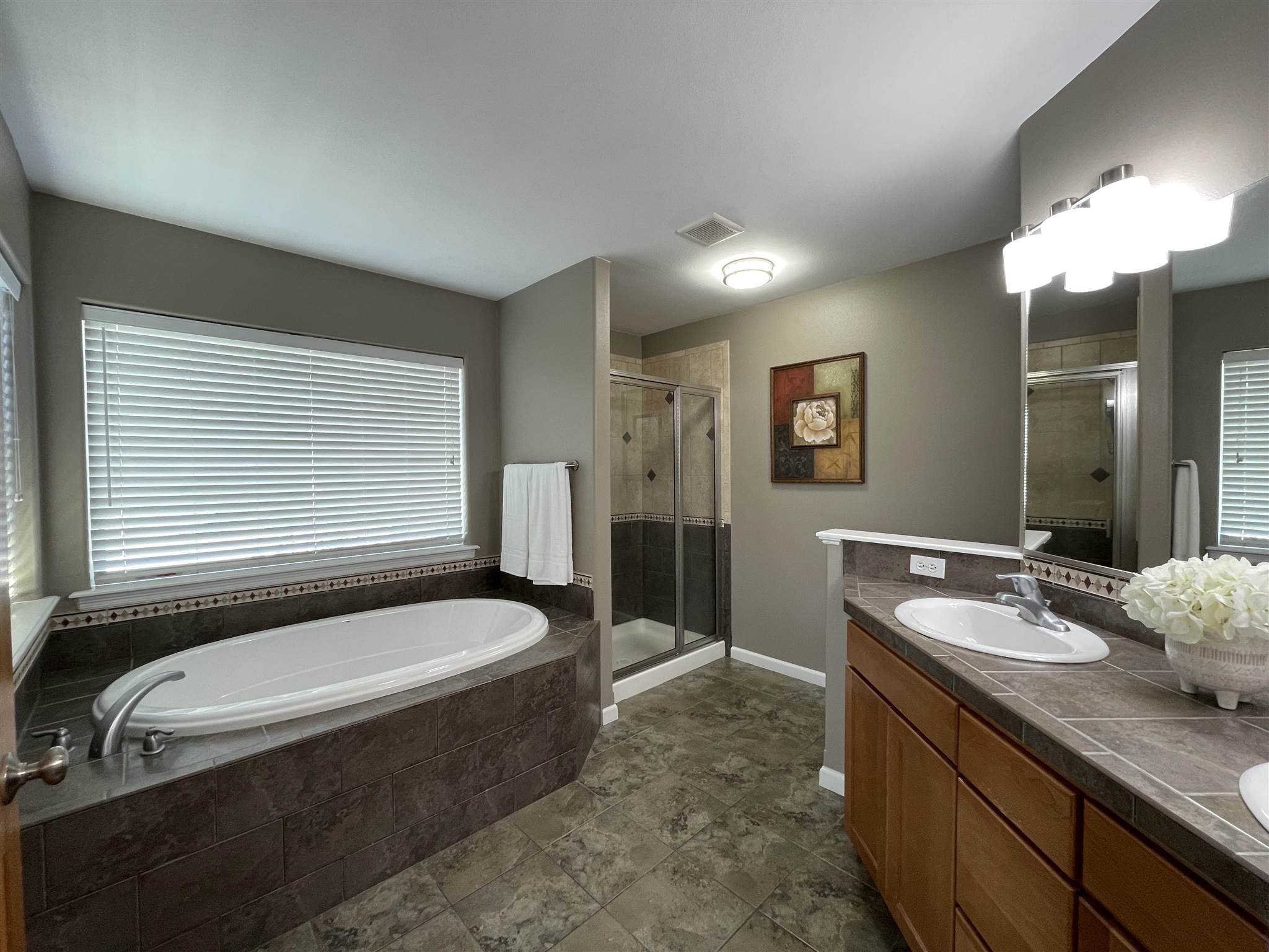 2206 South Meadowview Road Greenacres, WA 99016 - Photo 8 of 30