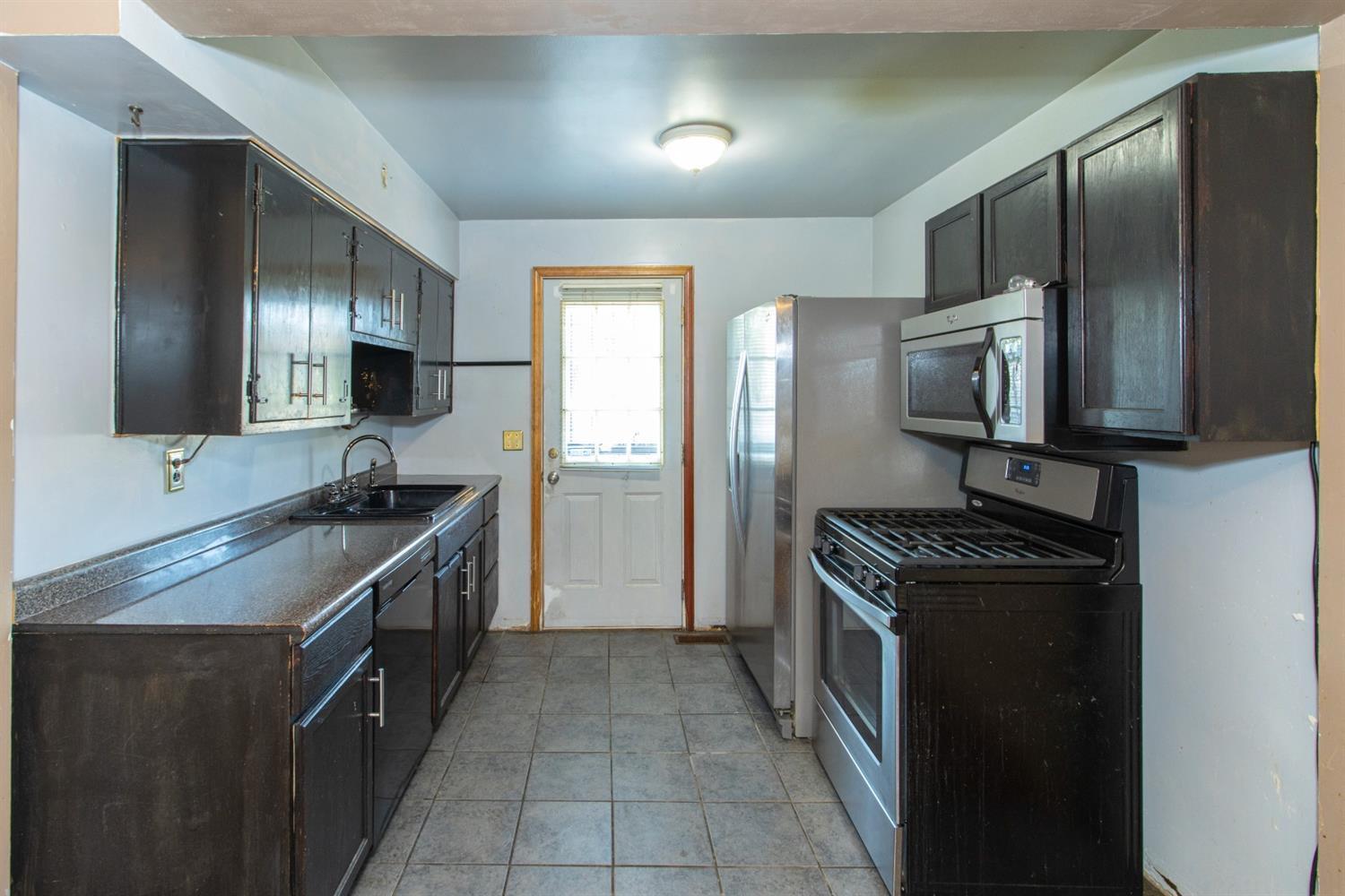 2741 Blue Rock Road Cincinnati, OH 45239 - Photo 7 of 21 Gallery Image 7