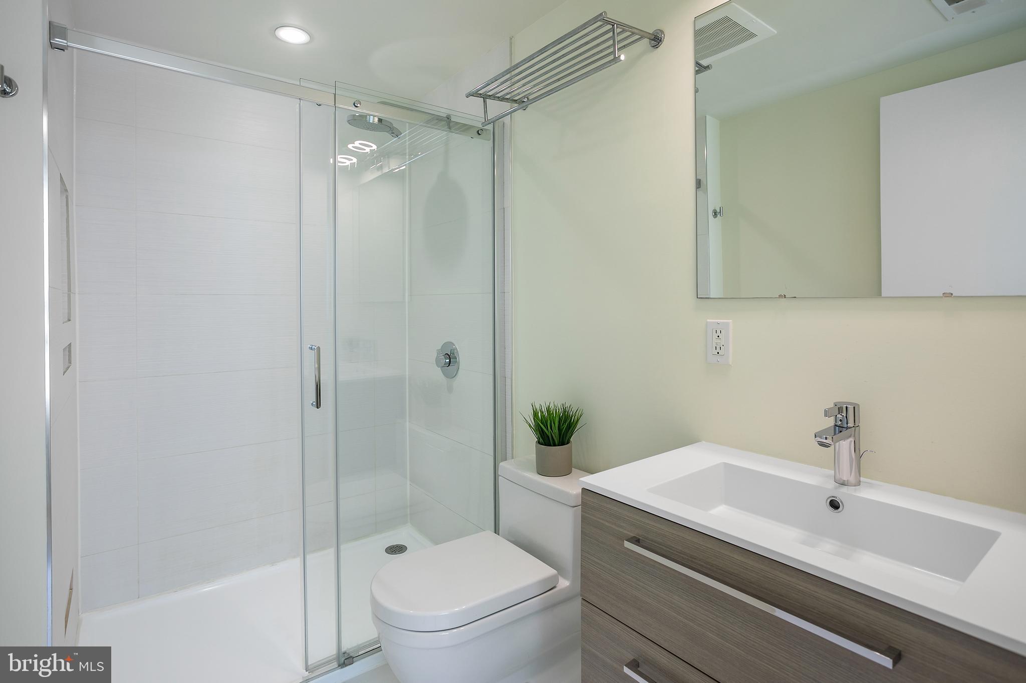 2422 17th Street Northwest, Unit 303 Washington, DC 20009 - Photo 10 of 24