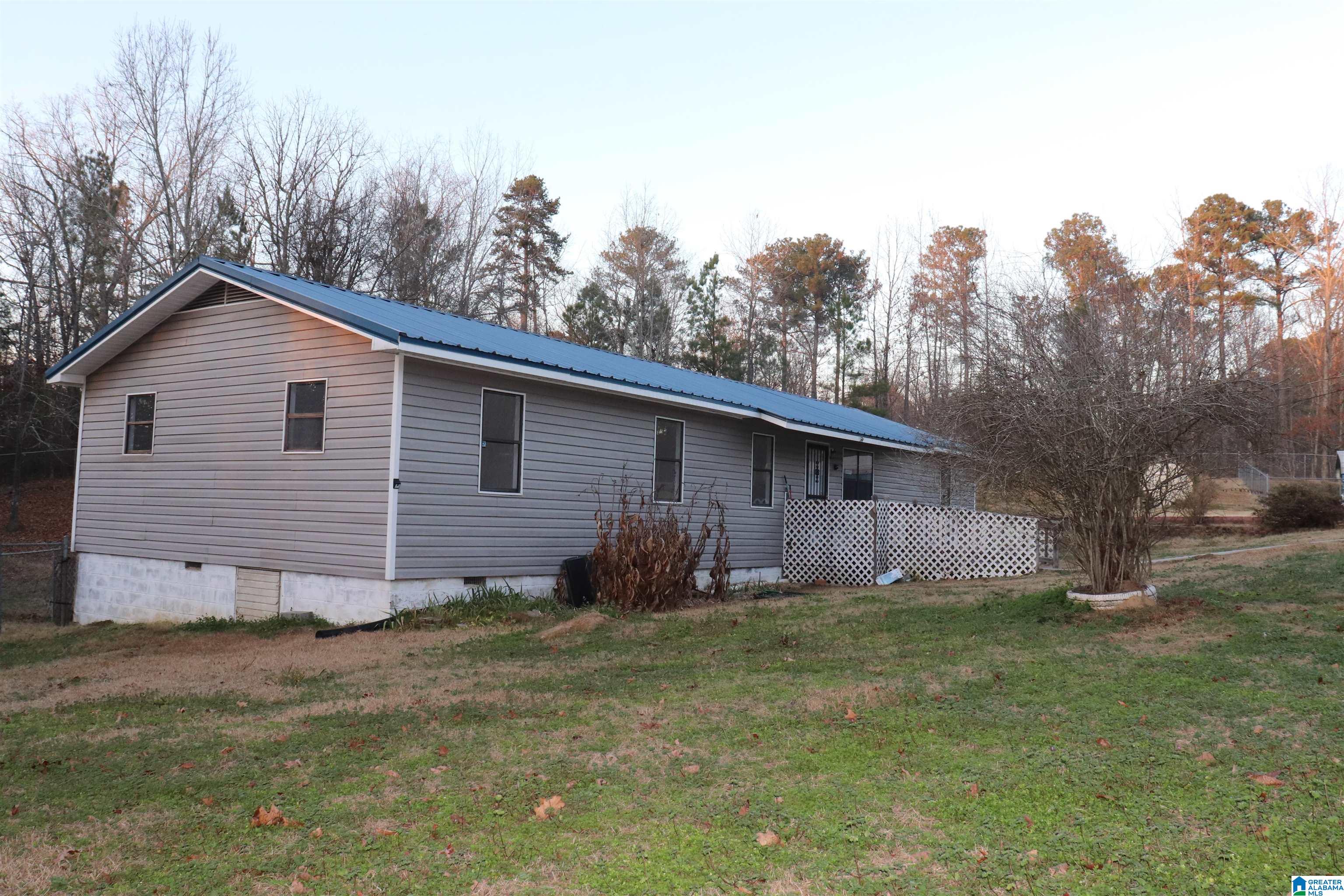 240 Sheffield Drive Oneonta, AL 35121 - Photo 4 of 34