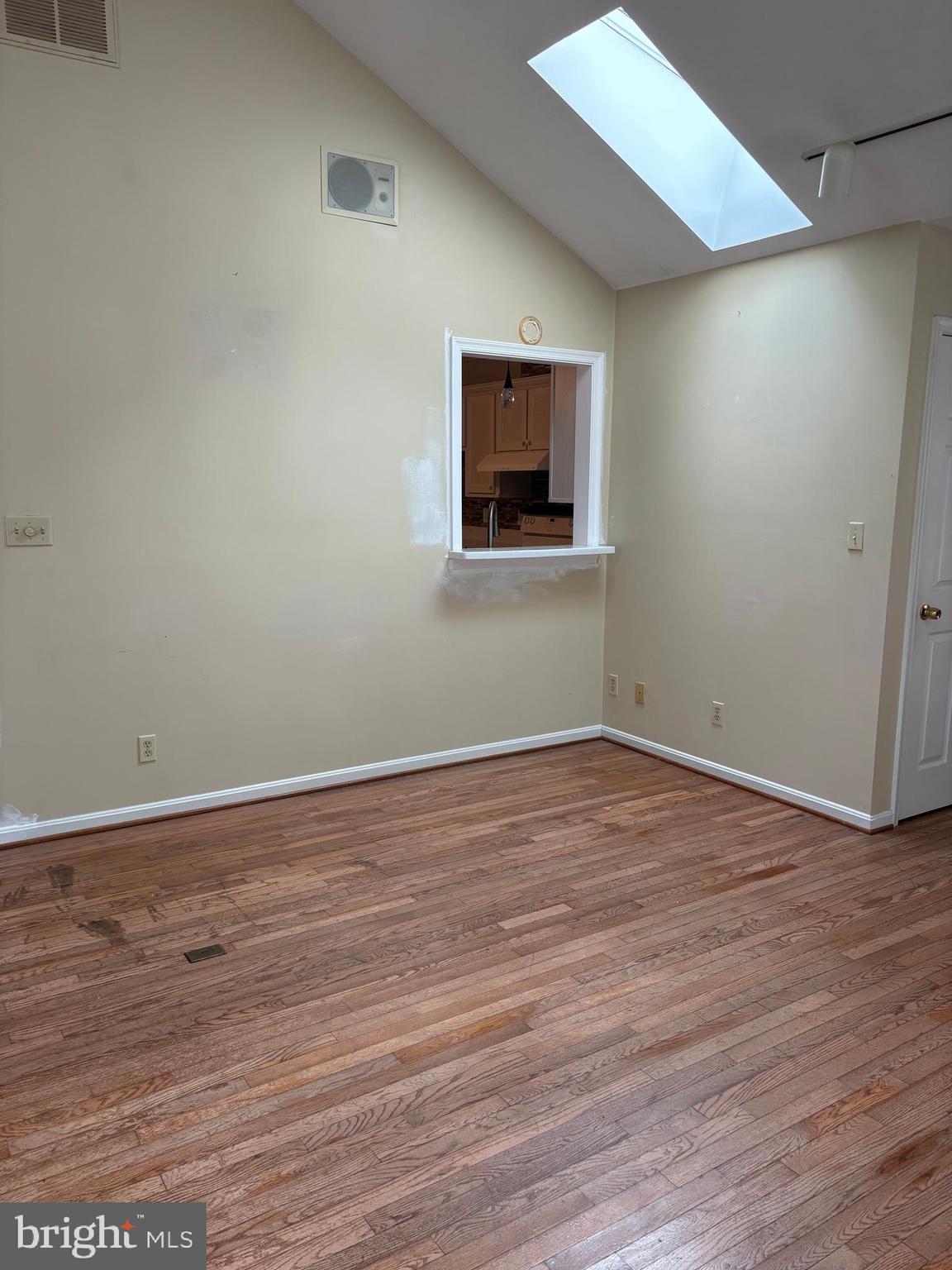 170 Windjammer Road Ocean Pines, MD 21811 - Photo 20 of 31 family room with skylight