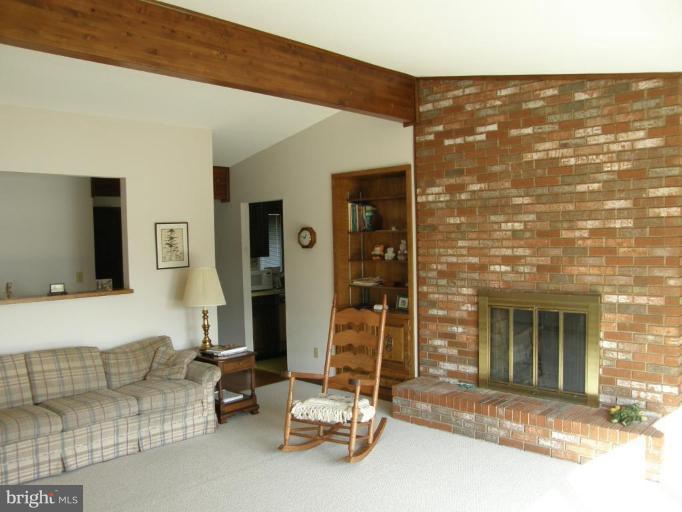 45277 Daniels Road Hollywood, MD 20636 - Photo 5 of 7 Family Room #2