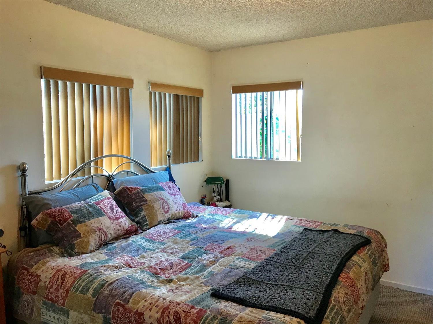 160 Grapevine Road Oak View, CA 93022 - Photo 14 of 35 a bedroom with a bed and a window
