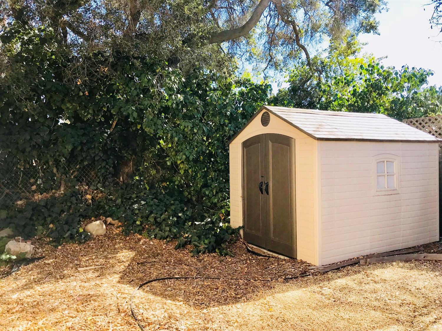 160 Grapevine Road Oak View, CA 93022 - Photo 33 of 35 a front view of a house with a yard