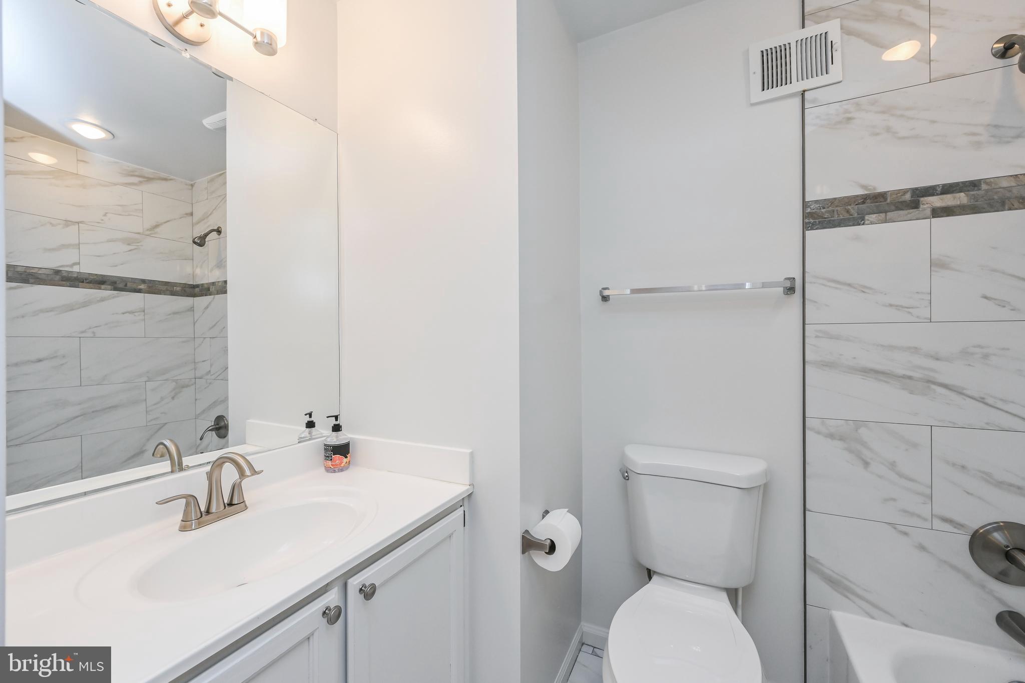 43469 Postrail Square Ashburn, VA 20147 - Photo 23 of 41